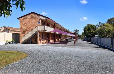 Kennedy Drive Motel - Whitsundays Accommodation 1