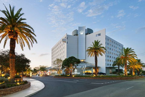Crown Promenade Perth - Whitsundays Accommodation 0