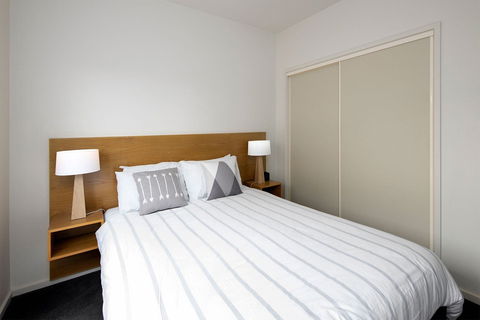 Lady Bay Resort - Whitsundays Accommodation 1