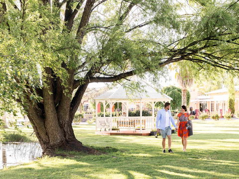 Parklands Resort & Conference Ctr - Whitsundays Accommodation 0