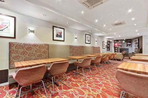 Alto Hotel On Bourke - Whitsundays Accommodation 2