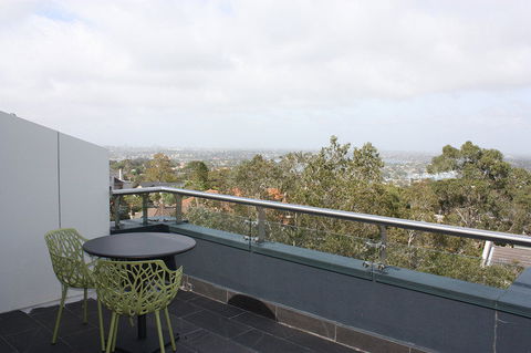 Hotel Urban St Leonards - Whitsundays Accommodation 2