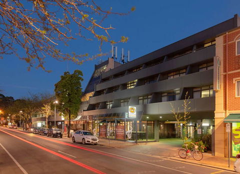Comfort Hotel Adelaide Meridien - Whitsundays Accommodation 0