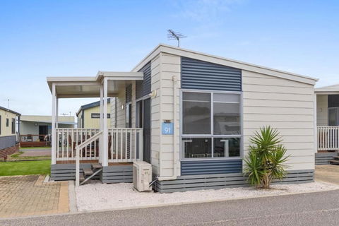 Discovery Parks Adelaide Beachfront - Whitsundays Accommodation 2