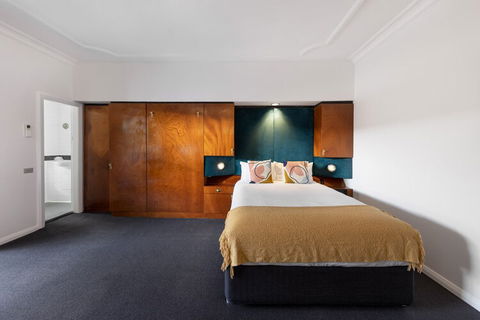 Regents Court - Whitsundays Accommodation 1