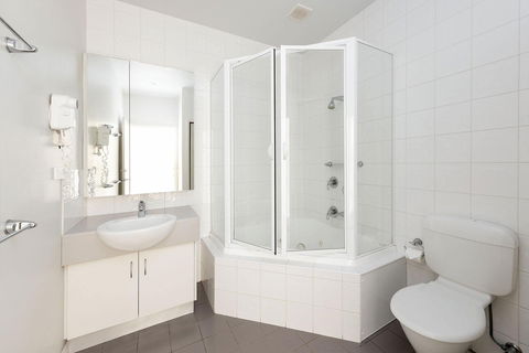 Lady Bay Resort - Whitsundays Accommodation 2