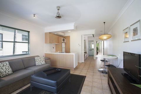 Port Douglas Apartments - Whitsundays Accommodation 1