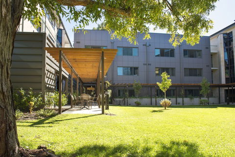 St Catherine's On Park - Whitsundays Accommodation 2