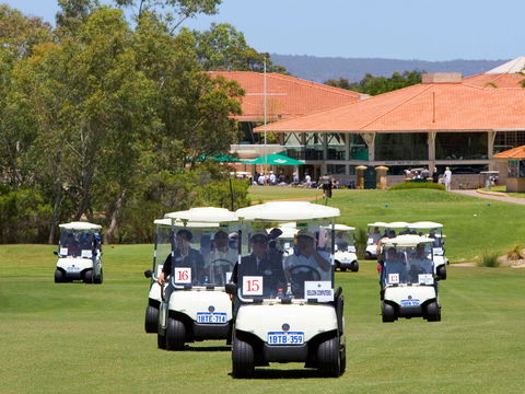Novotel Swan Valley Vines Resort Hotel - Whitsundays Accommodation 2