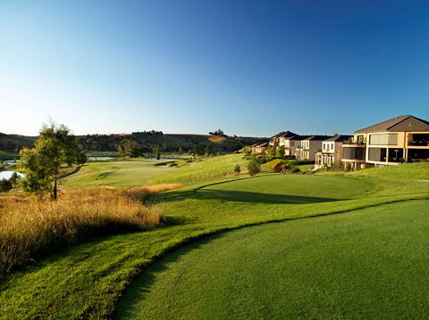 Yarra Valley Lodge - Whitsundays Accommodation 1