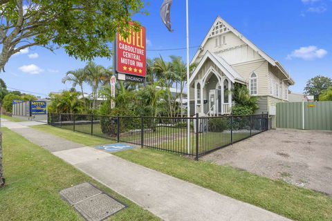 Caboolture Central Motor Inn, SureStay Collection - Whitsundays Accommodation 0
