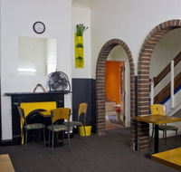 Adelaide Travellers Inn - Whitsundays Accommodation