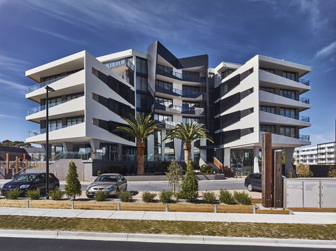 Sandy Hill Serviced Aparetments - Whitsundays Accommodation 0