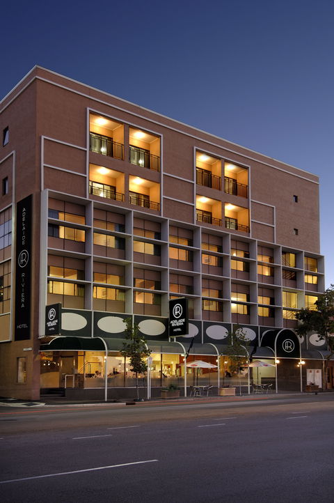 Adelaide Riviera Hotel - Whitsundays Accommodation 0