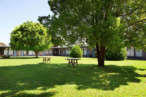Links Hotel - Whitsundays Accommodation 0
