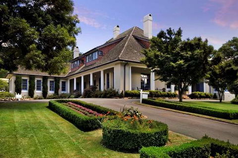 Peppers Manor House - Whitsundays Accommodation 0