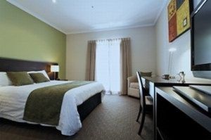 Frome Apartments - Whitsundays Accommodation 2