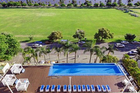 Crowne Plaza Perth - Whitsundays Accommodation 2