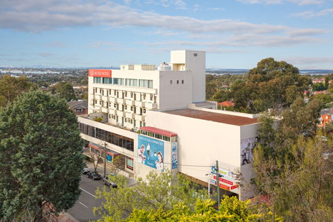 Metro Hotel Miranda - Whitsundays Accommodation 0