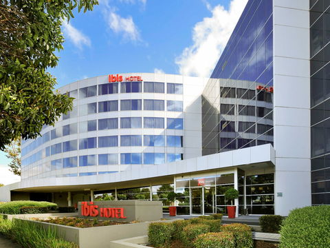 Hotel Ibis Glen Waverley - Whitsundays Accommodation 0