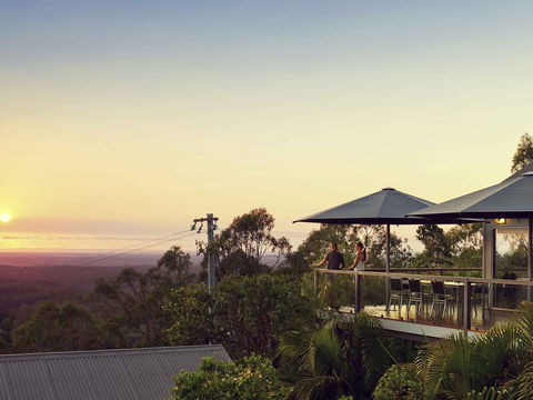 Mercure Clear Mountain Lodge - Whitsundays Accommodation 1