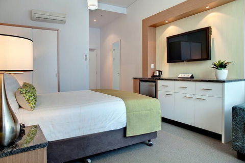Walkers Arms Hotel - Whitsundays Accommodation 1