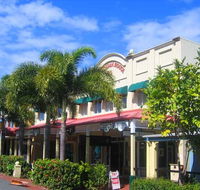 Macrossan House Boutique Holidays Apts - Whitsundays Accommodation