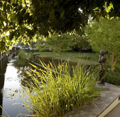 University House - ANU - Whitsundays Accommodation 6