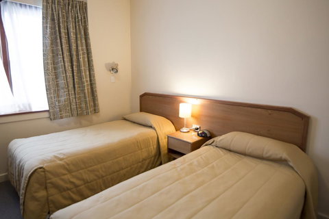 University House - ANU - Whitsundays Accommodation 1