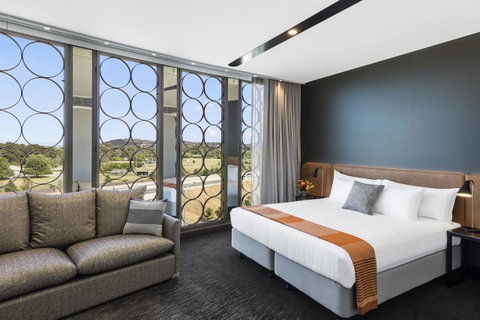 Vibe Hotel Canberra - Whitsundays Accommodation 24