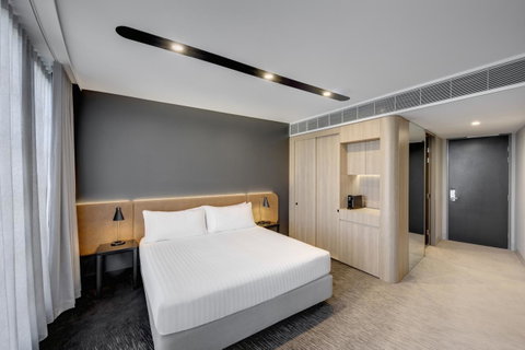 Vibe Hotel Canberra - Whitsundays Accommodation 11