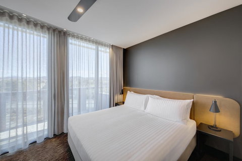 Vibe Hotel Canberra - Whitsundays Accommodation 36