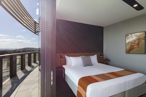 Vibe Hotel Canberra - Whitsundays Accommodation 10
