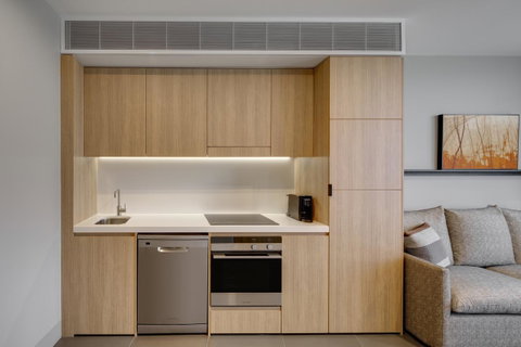 Vibe Hotel Canberra - Whitsundays Accommodation 37