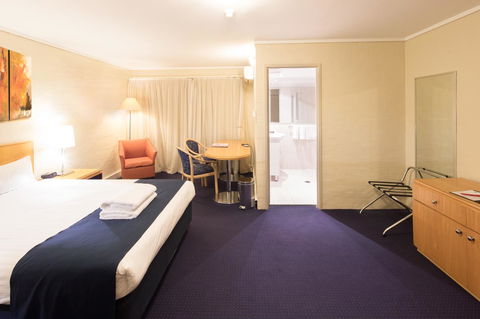 Ibis Styles Canberra - Whitsundays Accommodation 1
