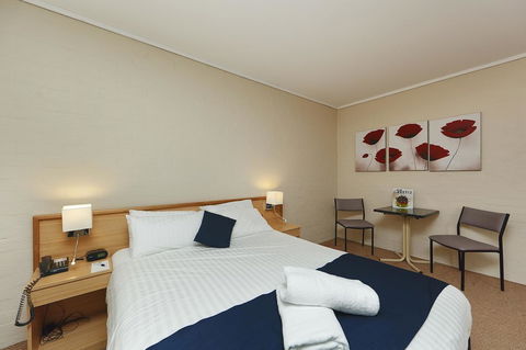 Ibis Styles Canberra - Whitsundays Accommodation 42