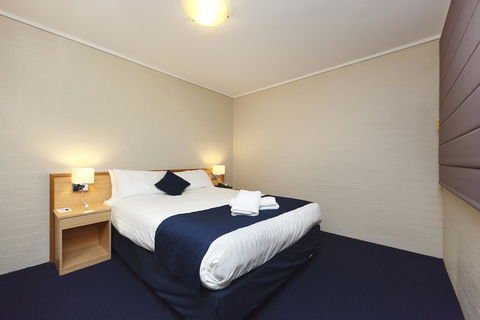 Ibis Styles Canberra - Whitsundays Accommodation 24