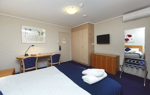 Ibis Styles Canberra - Whitsundays Accommodation 38