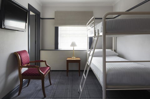 Brassey Hotel - Managed By Doma Hotels - Whitsundays Accommodation 11