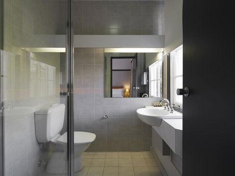 Brassey Hotel - Managed By Doma Hotels - Whitsundays Accommodation 12