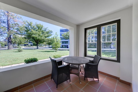 Hotel Kurrajong Canberra - Whitsundays Accommodation 10
