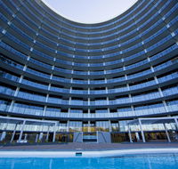 Accommodate Canberra - Manhattan on the Park - Whitsundays Accommodation