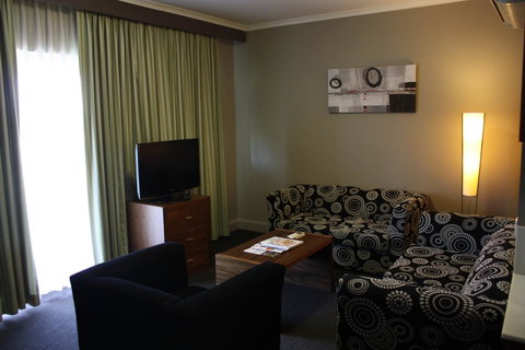 Quality Hotel Dickson - Whitsundays Accommodation 21