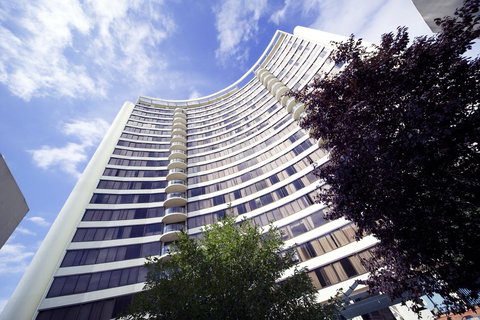 BreakFree Capital Tower Apartments - Whitsundays Accommodation 1