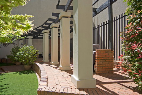 BreakFree Capital Tower Apartments - Whitsundays Accommodation 9