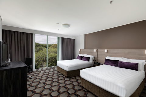 Rydges Canberra - Whitsundays Accommodation 4