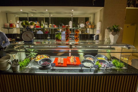 Rydges Canberra - Whitsundays Accommodation 24
