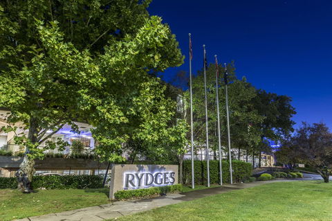 Rydges Canberra - Whitsundays Accommodation 18