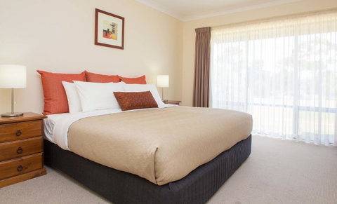 McCracken Country Club - Whitsundays Accommodation 39