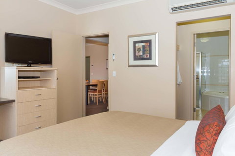 McCracken Country Club - Whitsundays Accommodation 27